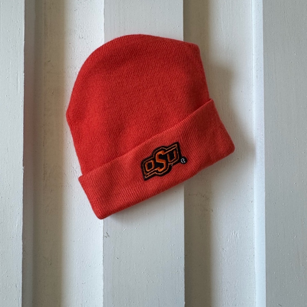 Oklahoma State Onesie and Hat - Picture 3 of 3